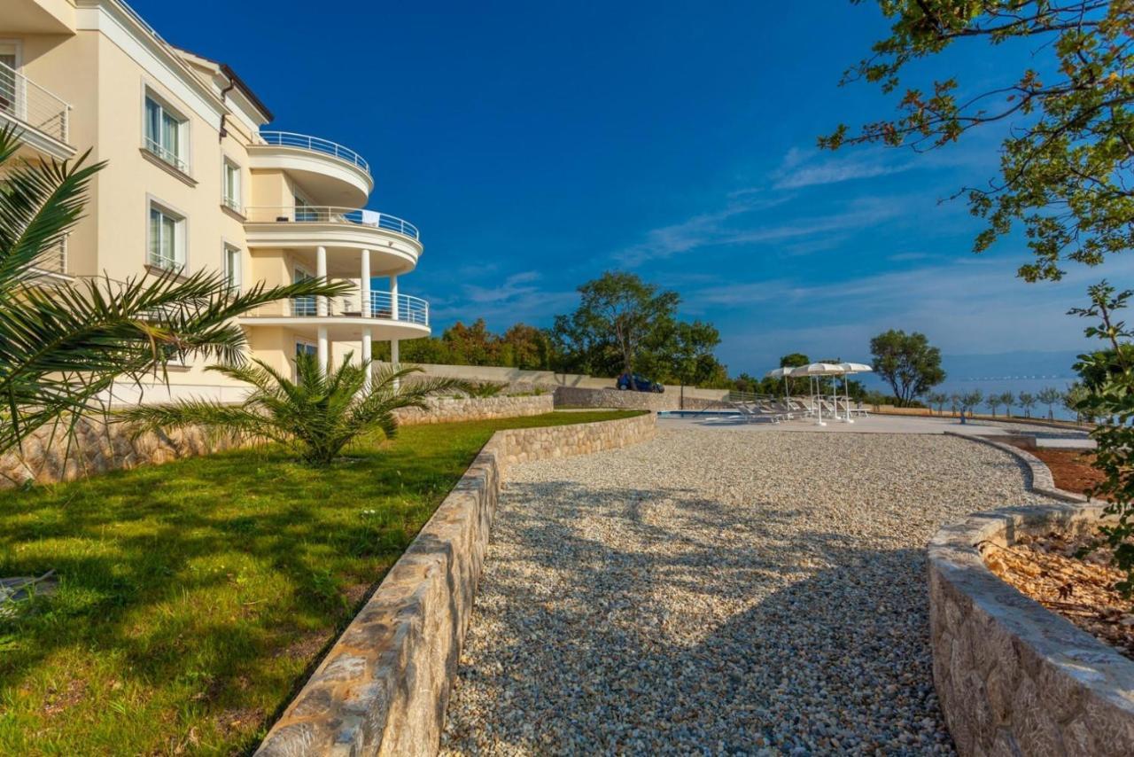 Luxury Apartments Villa Tunera Porat  Exteriör bild