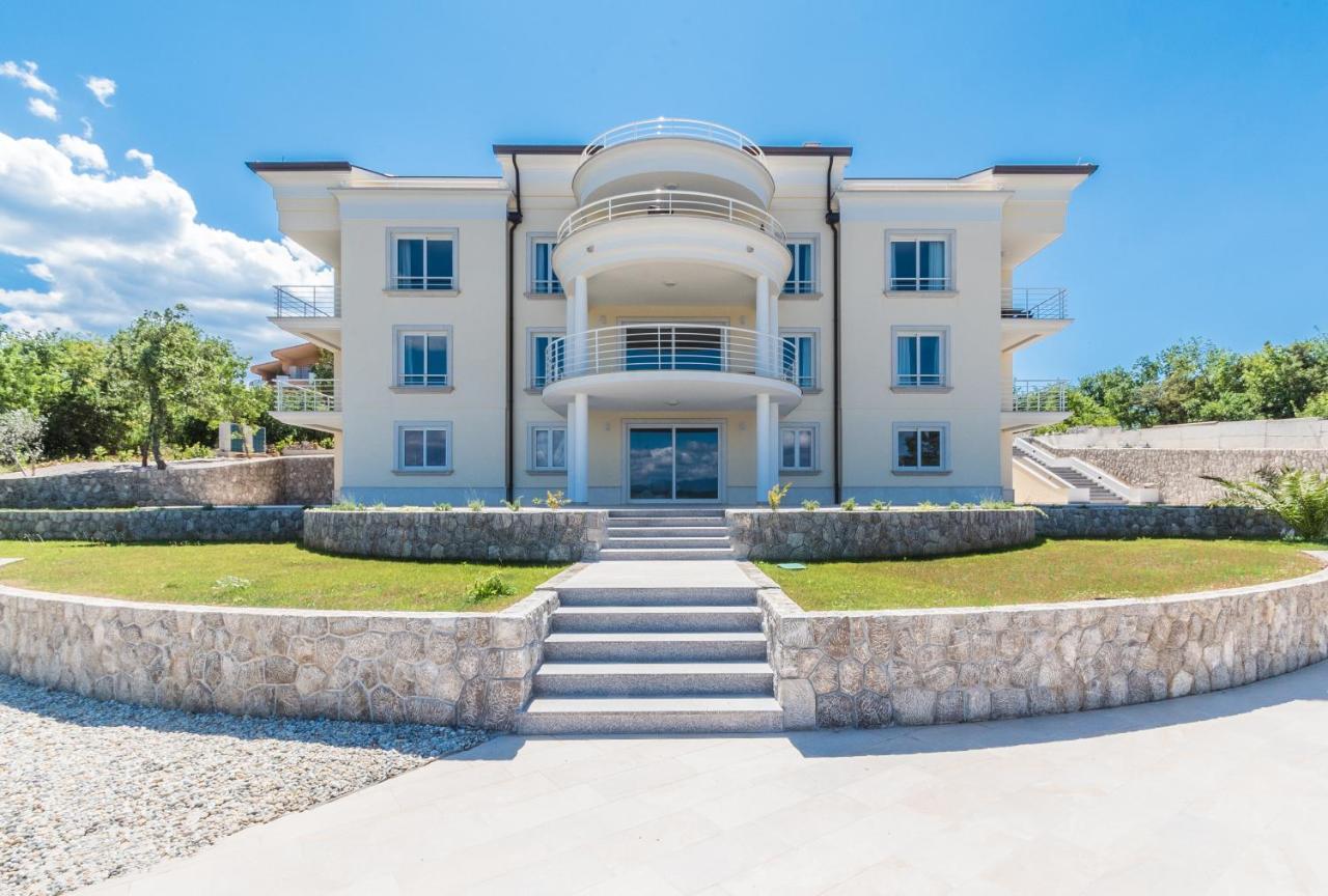Luxury Apartments Villa Tunera Porat  Exteriör bild