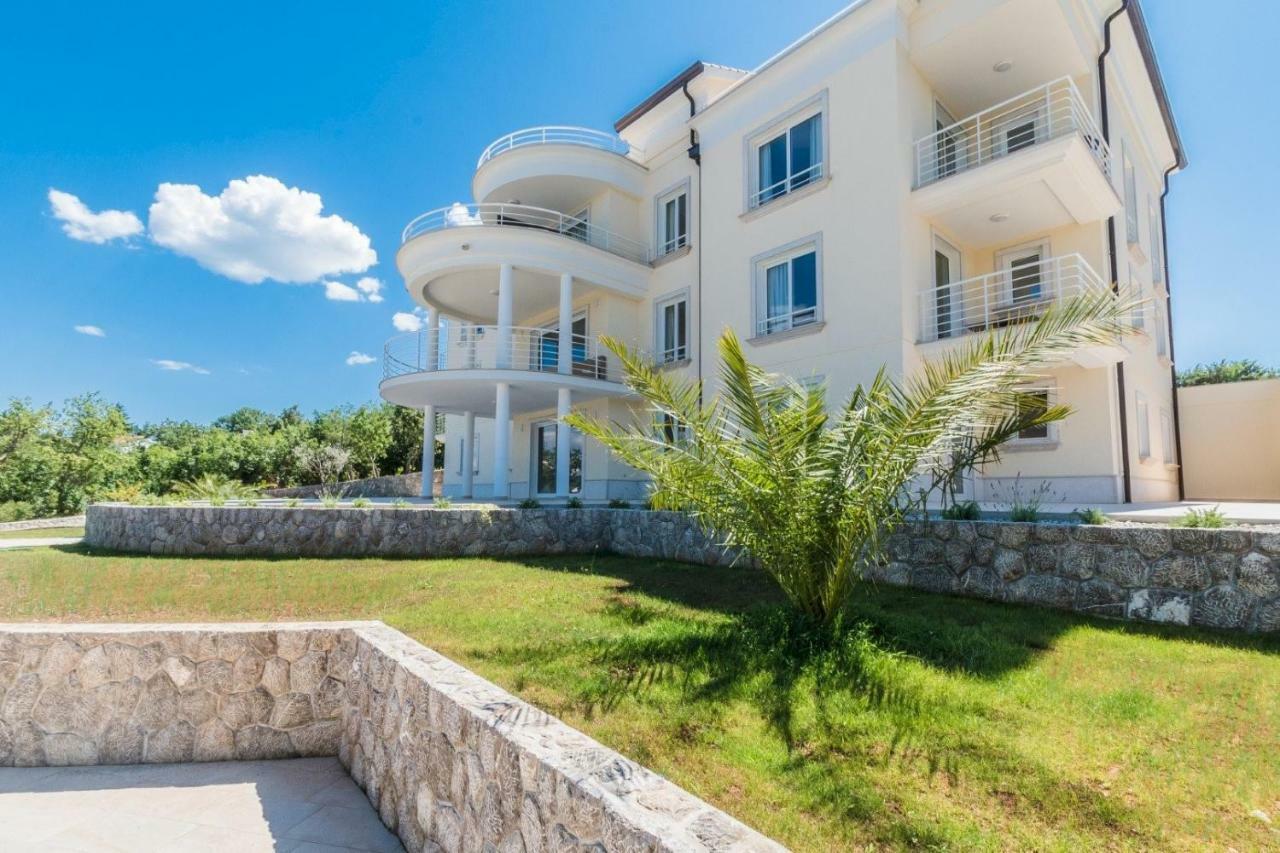 Luxury Apartments Villa Tunera Porat  Exteriör bild
